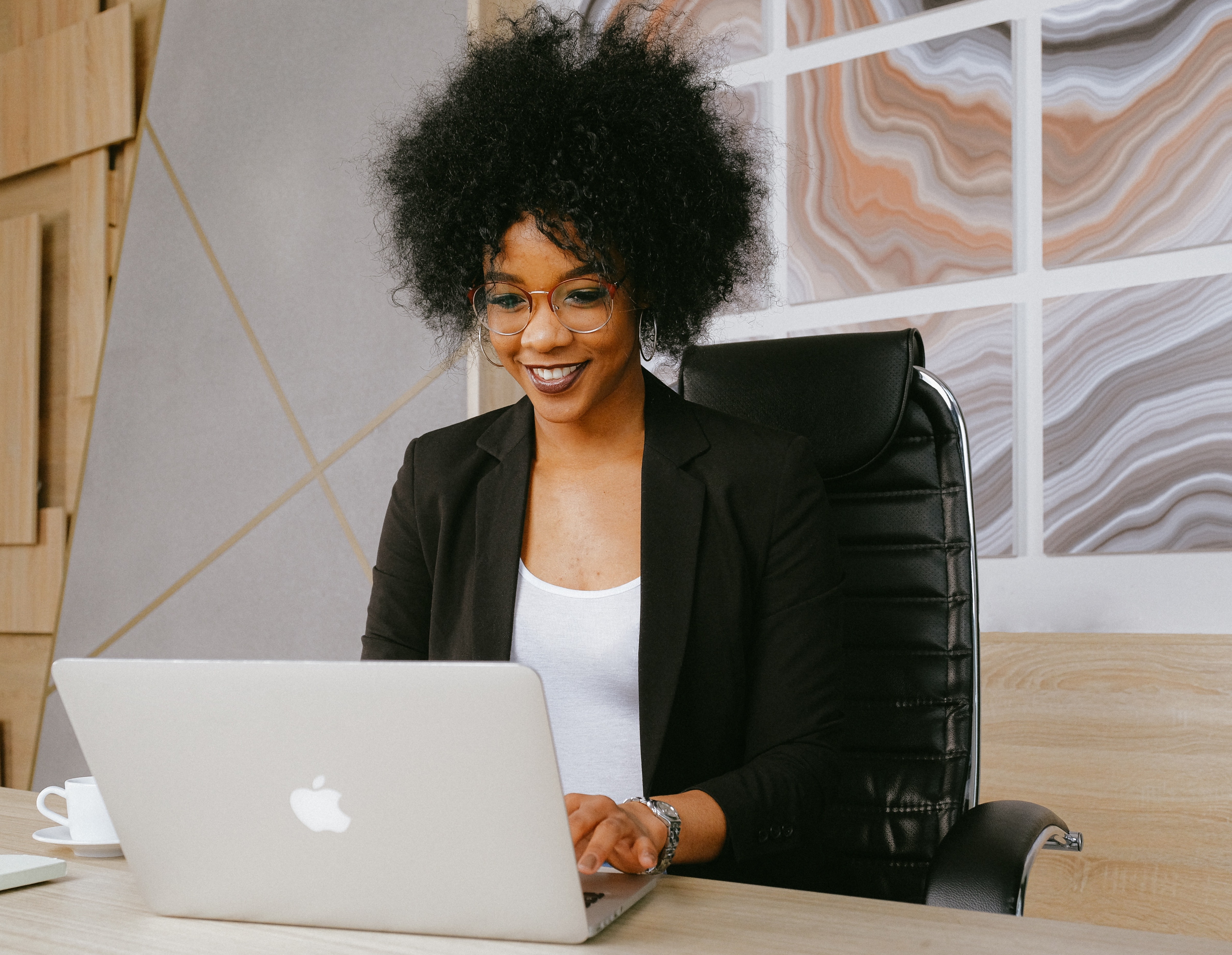 woman at laptop.