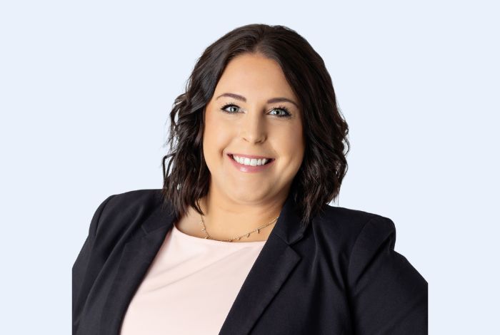 Maddy Lewis headshot