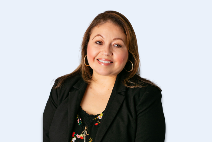 Elizabeth Hernandez headshot